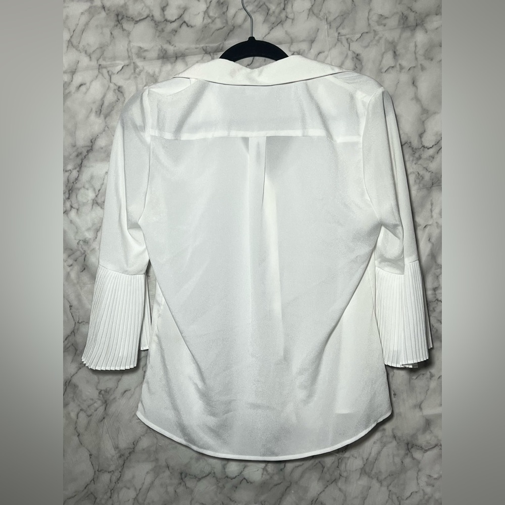 Ivory 3/4 Pleated Bell Sleeve Pearl Style Buttons 70s Look Blouse Karl Lagerfeld - Picture 3 of 7